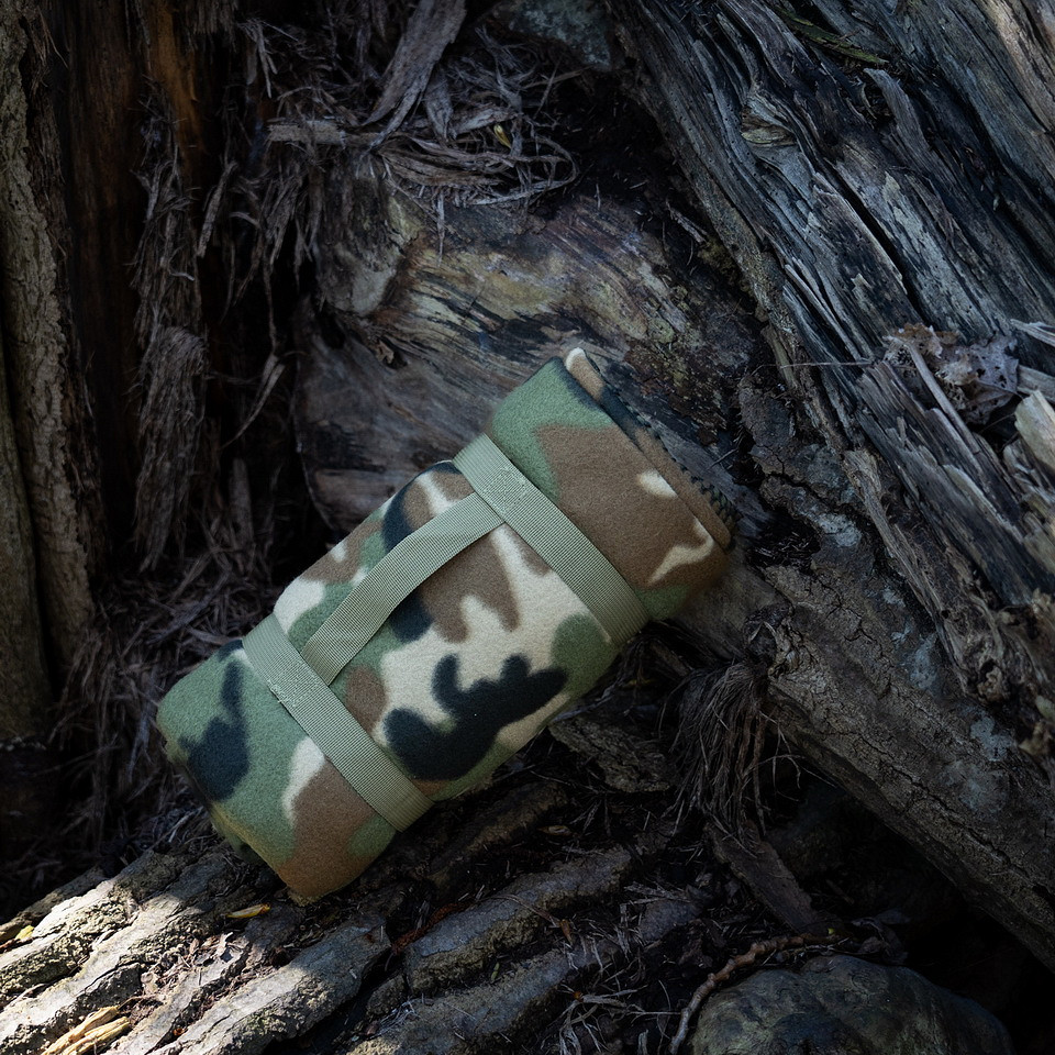 Couverture polaire camouflage – Image 6